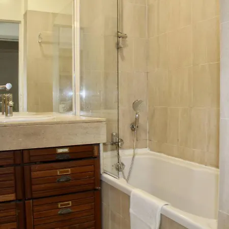 Apartment Rdc A - 2 Pieces, 45m², 4 Couchages, A 100m - Fr-1-252a-113 *