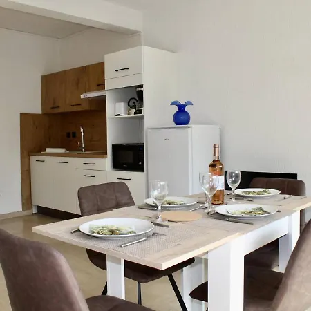 Rdc A - 2 Pieces, 45m², 4 Couchages, A 100m - Fr-1-252a-113 Apartment Villeneuve-Loubet